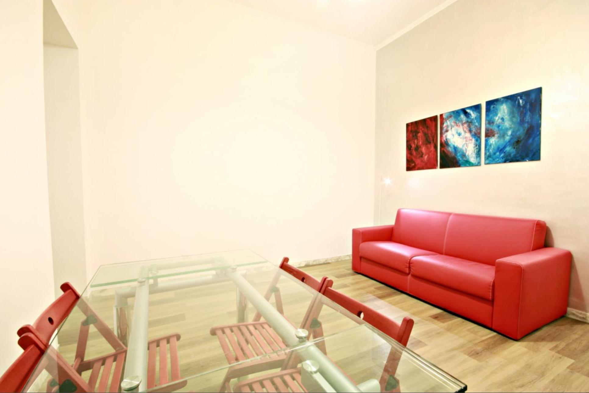 Colosseum - Big And Comfortable Apartment, Rome